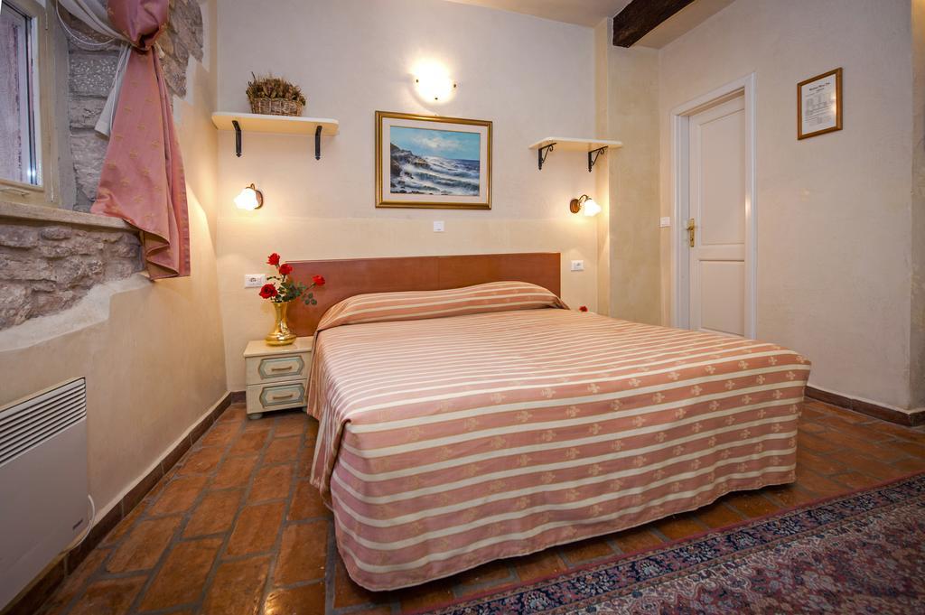 Residence Marco Polo Centro Storico Rovinj Exterior foto